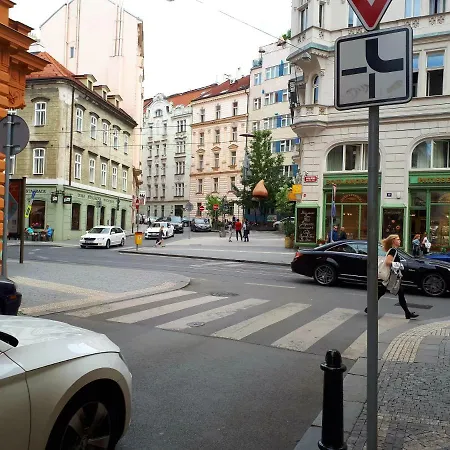 Mi Casa Tu Casa - Kremencova 10 Prague