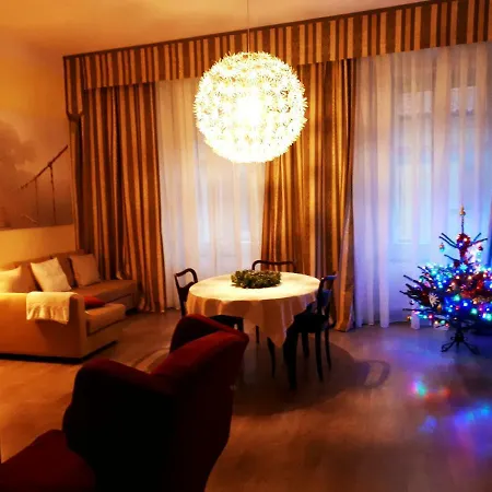 Mi Casa Tu Casa - Kremencova 10 Prague